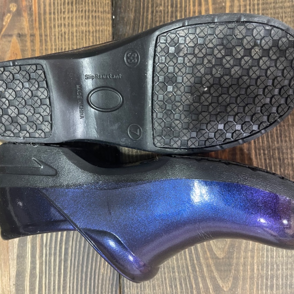 Unknown - Picture 3 of 3